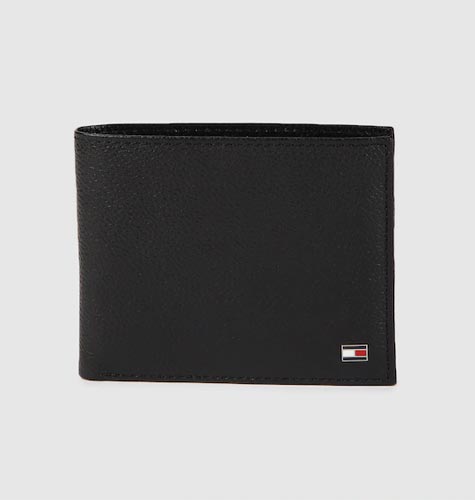 Men Black Solid Leather Two Fold Wallet
